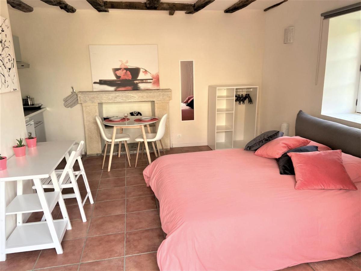 Bed and breakfast Domaine du Bourg Salon Extérieur photo